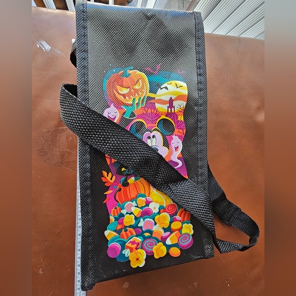 Disneyland Resort oogie boogie bash 2022 Halloween tote - Picture 7 of 8